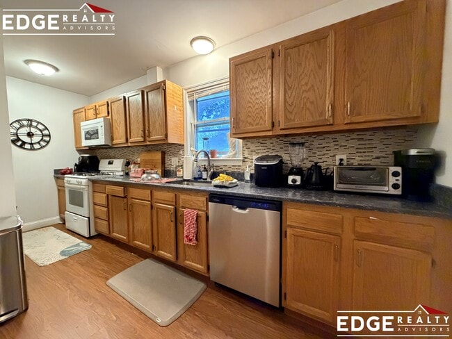 property at 7 Trapelo St