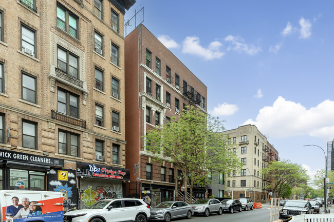 384 Keap St in Brooklyn, NY - Building Photo - Building Photo