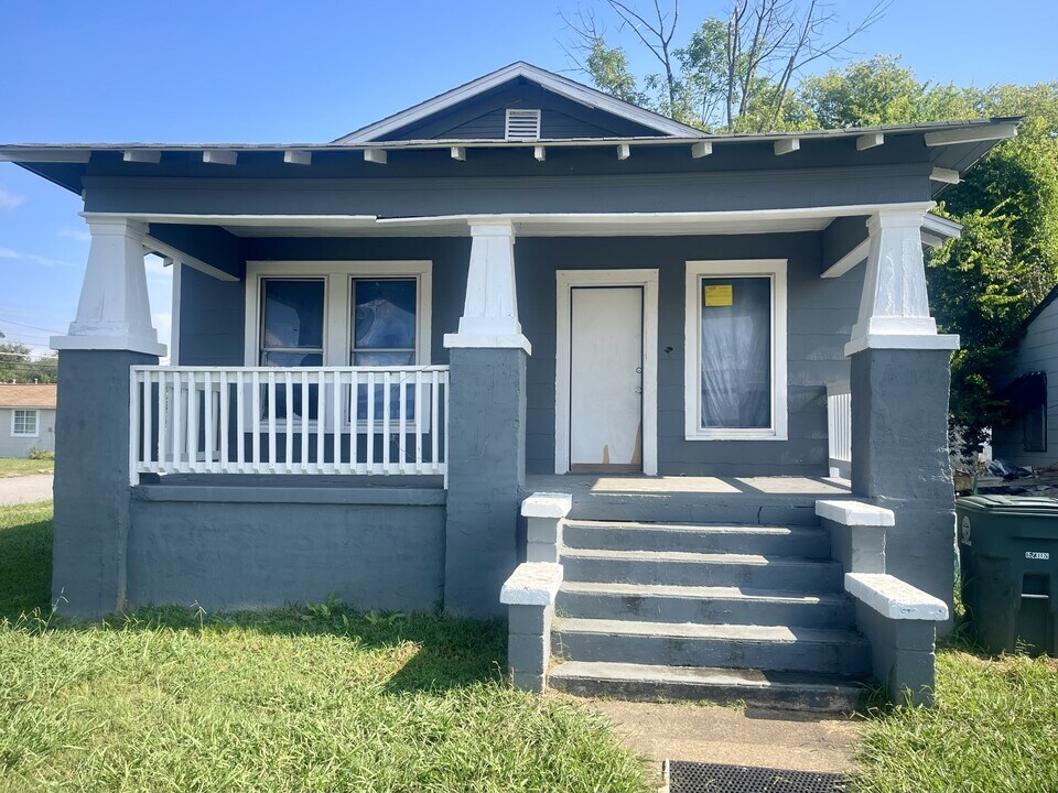 1901 E 28th St in Chattanooga, TN - Building Photo