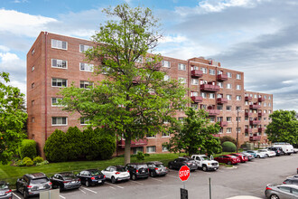 The Lancaster in Arlington, VA - Foto de edificio - Building Photo