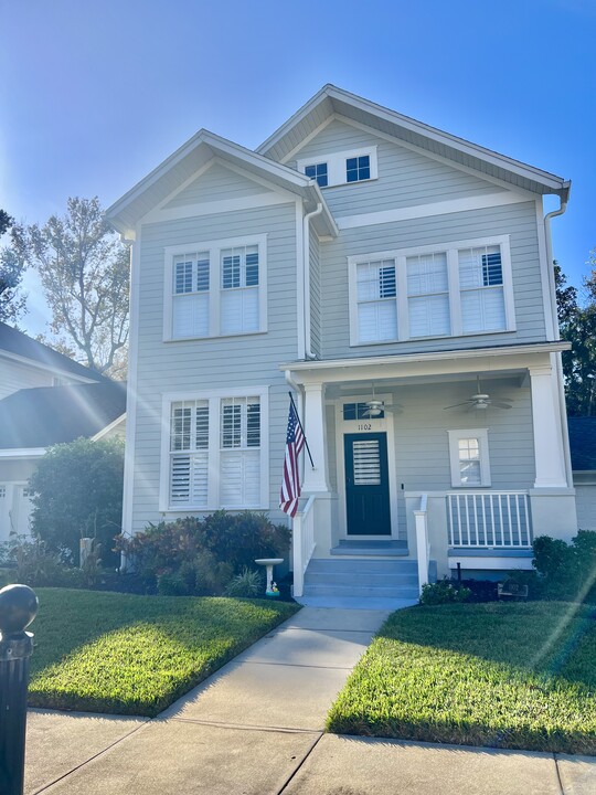 1102 Banks Rose Ct in Kissimmee, FL - Building Photo