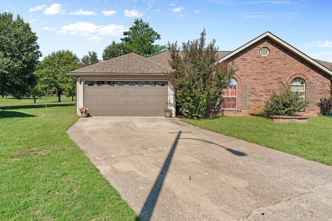 property at 255 Buckingham Dr