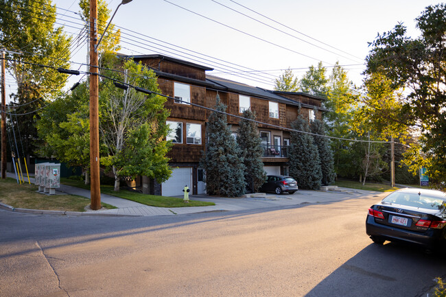 606 4 Av NE in Calgary, AB - Building Photo - Building Photo