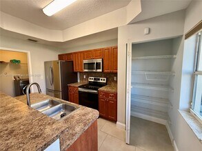 4922 Tradewinds Ter in Fort Lauderdale, FL - Building Photo - Building Photo