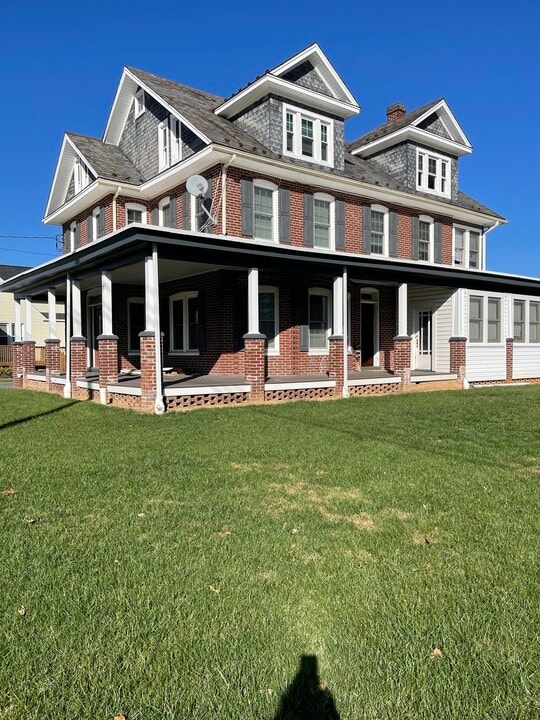 925 Francis Scott Key Hwy, Unit Apt #2 in Keymar, MD - Building Photo