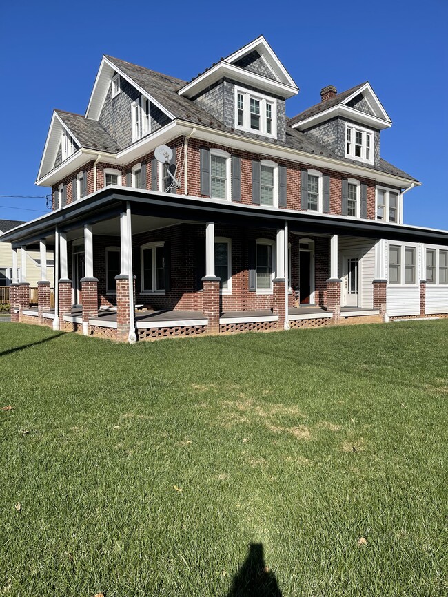 925 Francis Scott Key Hwy, Unit Apt #2