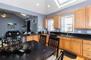 36 Florence St, Unit 3 in Somerville, MA - Building Photo