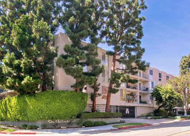 property at 5625 Windsor Way