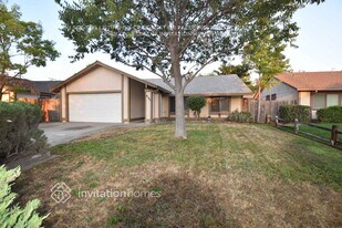 8148 Cottonmill Cir in Sacramento, CA - Building Photo