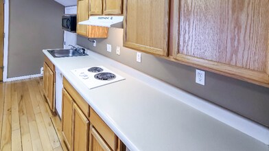 2404 St Paul Dr in Colorado Springs, CO - Building Photo - Building Photo