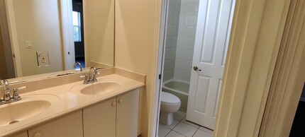 3198 SW 132nd Ave in Miramar, FL - Building Photo - Building Photo
