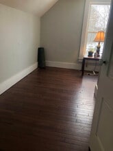16 Hough St, Unit 18B in Dover, NH - Building Photo - Building Photo