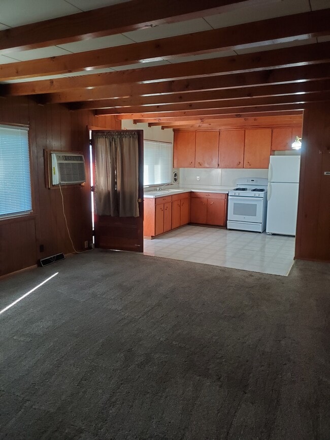 701 1st Ave, Unit 2 in Marseilles, IL - Foto de edificio - Building Photo