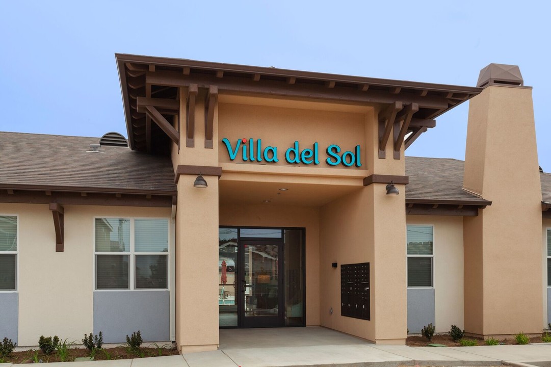 Villa del Sol Senior Apts 55+ in Santa Maria, CA - Building Photo