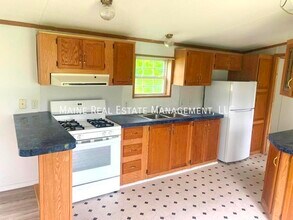 7 Bearberry Rd in Franklin, ME - Building Photo - Building Photo