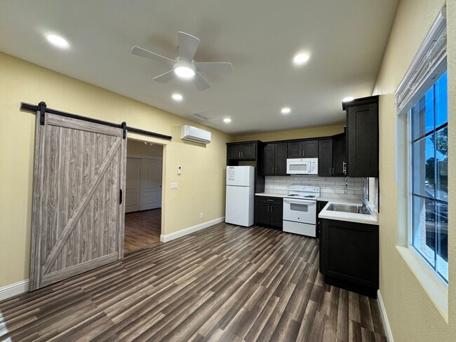 3773 Northern Oak Dr, Unit 1 Bedroom ADU in Ceres, CA - Building Photo - Building Photo