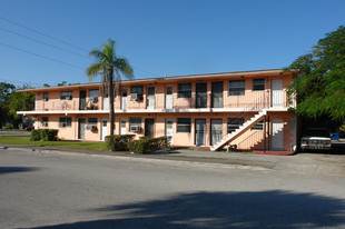 5805 NW 7th Pl Apartamentos