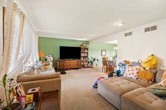 1853 Wallinford Dr in Sun Prairie, WI - Building Photo - Building Photo