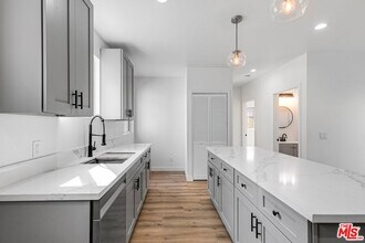 1622 Morton Ave in Los Angeles, CA - Building Photo - Building Photo