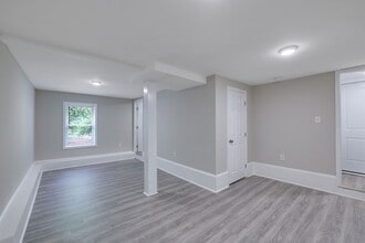 2239 Fairburn Rd SW in Atlanta, GA - Building Photo - Building Photo