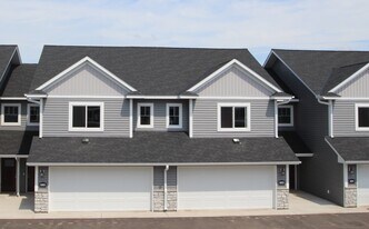 679 Roberts Road in Sartell, MN - Building Photo
