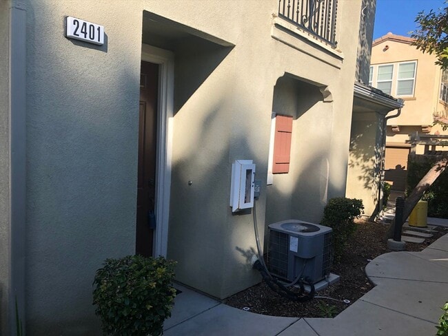 1800 E Lakeshore Dr in Lake Elsinore, CA - Building Photo - Building Photo