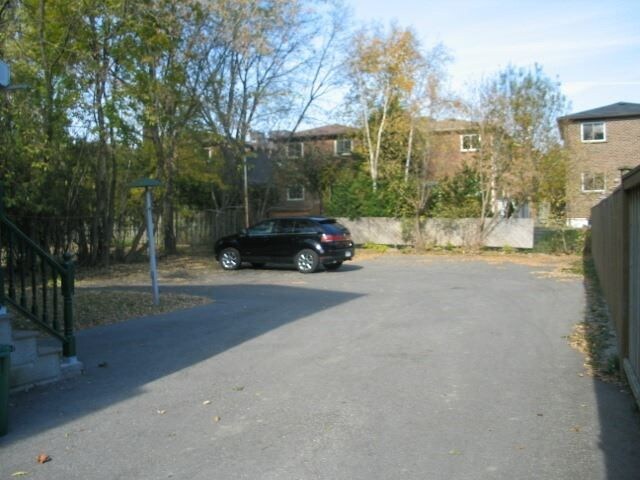 89 Centre St E in Richmond Hill, ON - Building Photo - Building Photo