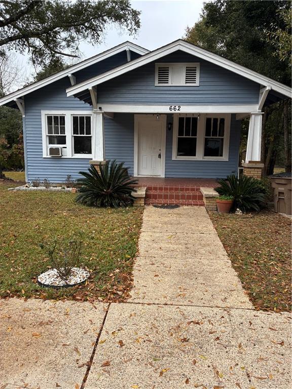 property at 662 Johnston Ave