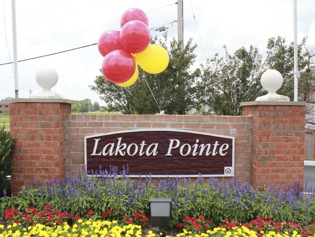 Lakota Pointe I and II in Liberty Township, OH - Building Photo - Building Photo