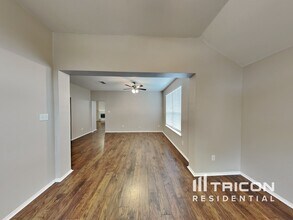 102 Chesterfield Cir in Waxahachie, TX - Building Photo - Building Photo