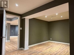 86 Linton Ave in Ajax, ON - Building Photo - Building Photo