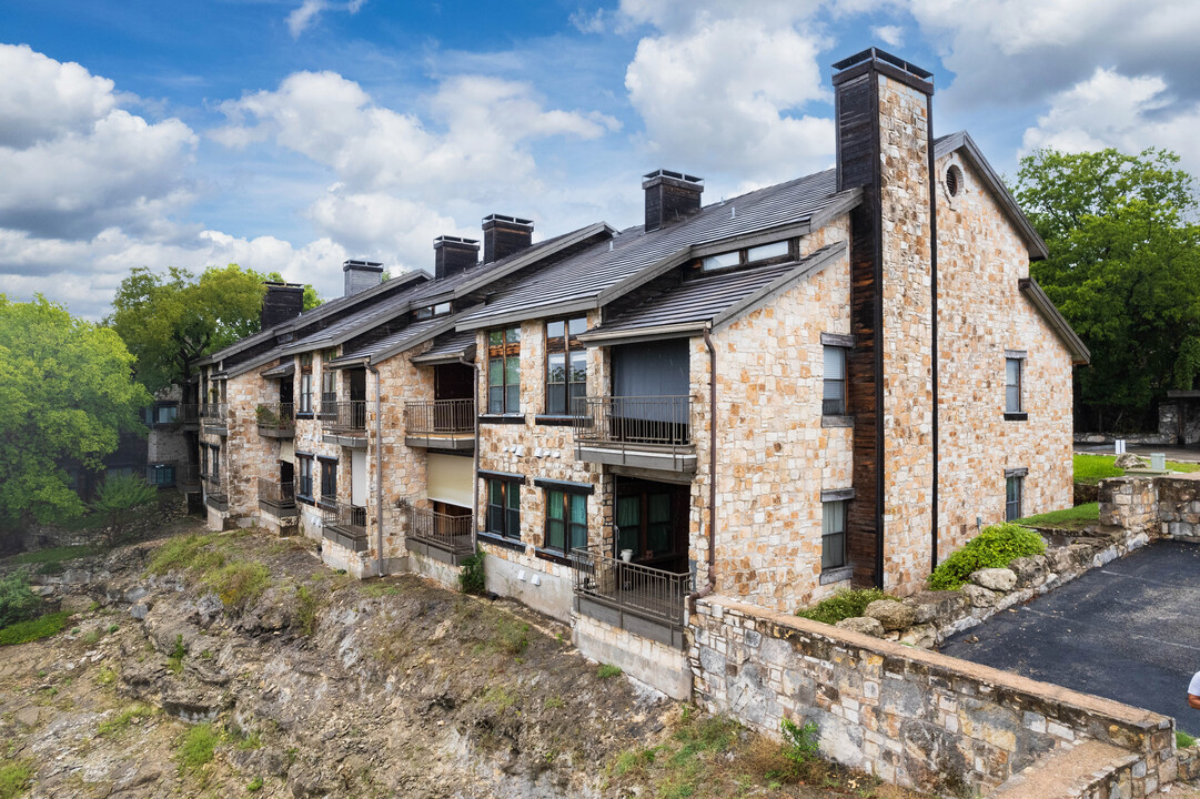 Neely's Canyon in Austin, TX - Foto de edificio