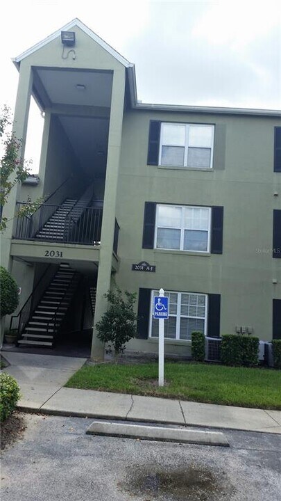 2031 Dixie Belle Dr in Orlando, FL - Building Photo