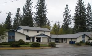 610 S Division St in Pinehurst, ID - Building Photo