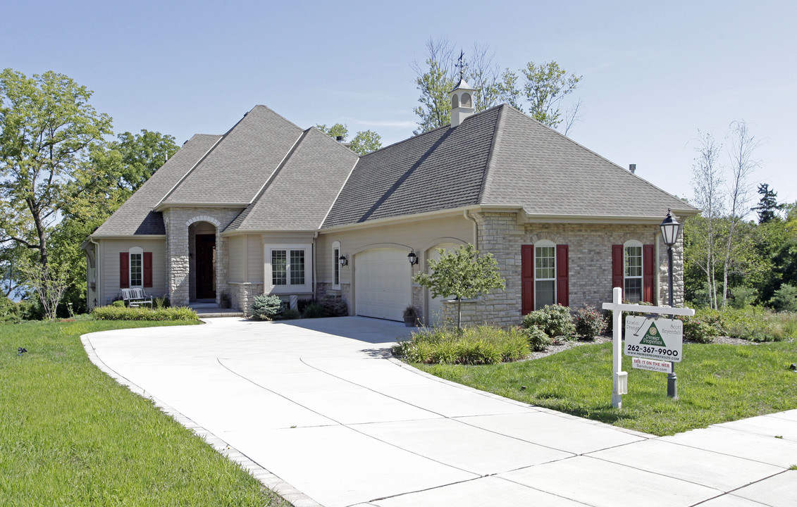 The Sanctuary Condominiums in Delafield, WI - Building Photo