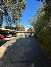 72 S Parkwood Ave, Unit 2 in Pasadena, CA - Foto de edificio - Building Photo
