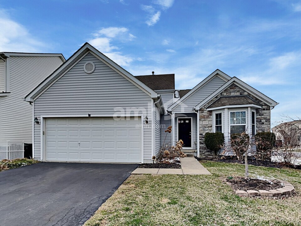 115 Twain Ave in Lithopolis, OH - Building Photo
