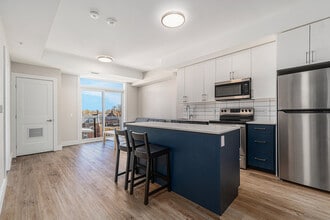 Mural Kingston I in Kingston, ON - Building Photo - Building Photo