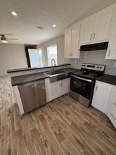 15915 S Flores St in San Antonio, TX - Building Photo - Building Photo