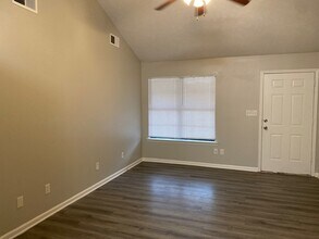 75 Rushwood Dr in Jackson, TN - Building Photo - Building Photo