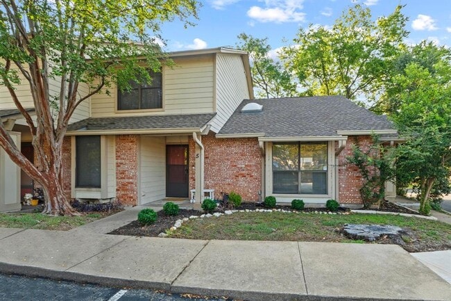 property at 3801 Menchaca Rd