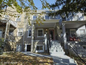 1344 Levis St NE in Washington, DC - Foto de edificio - Building Photo