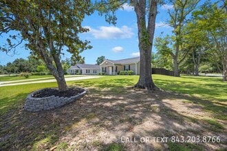 2066 Central Ave in Summerville, SC - Building Photo - Building Photo