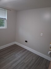 203 Kensi Dr, Unit 102 in Knoxville, TN - Foto de edificio - Building Photo