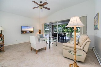 7092 Timberland Cir, Unit 201 in Naples, FL - Building Photo - Building Photo