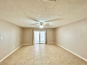 15431 Cross Vine in San Antonio, TX - Building Photo - Building Photo