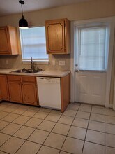 323 Cottonfield Ct, Unit 313 A in Ayden, NC - Foto de edificio - Building Photo