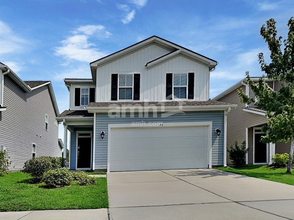 28 Birch Cir in Port Wentworth, GA - Building Photo