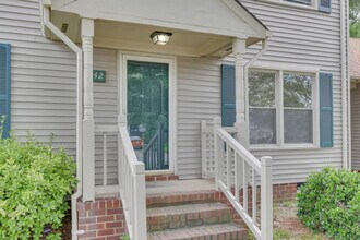 642 Willow Bend Dr in Chesapeake, VA - Building Photo - Building Photo