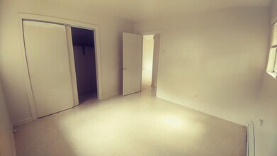 2503 Wyoming Ave-Unit -2503 Wyoming Ave #B in Norfolk, VA - Building Photo - Building Photo